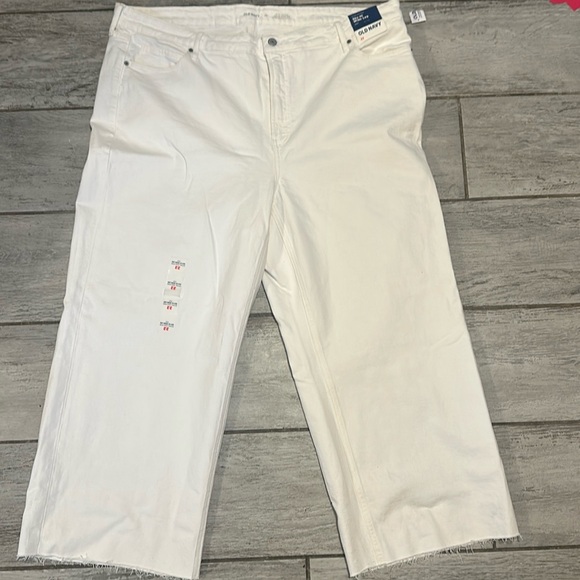 Old Navy Extra Sky-Hi White Denim Wide Leg Crop Fringe plus Jeans Size 22 NWT - Picture 1 of 3